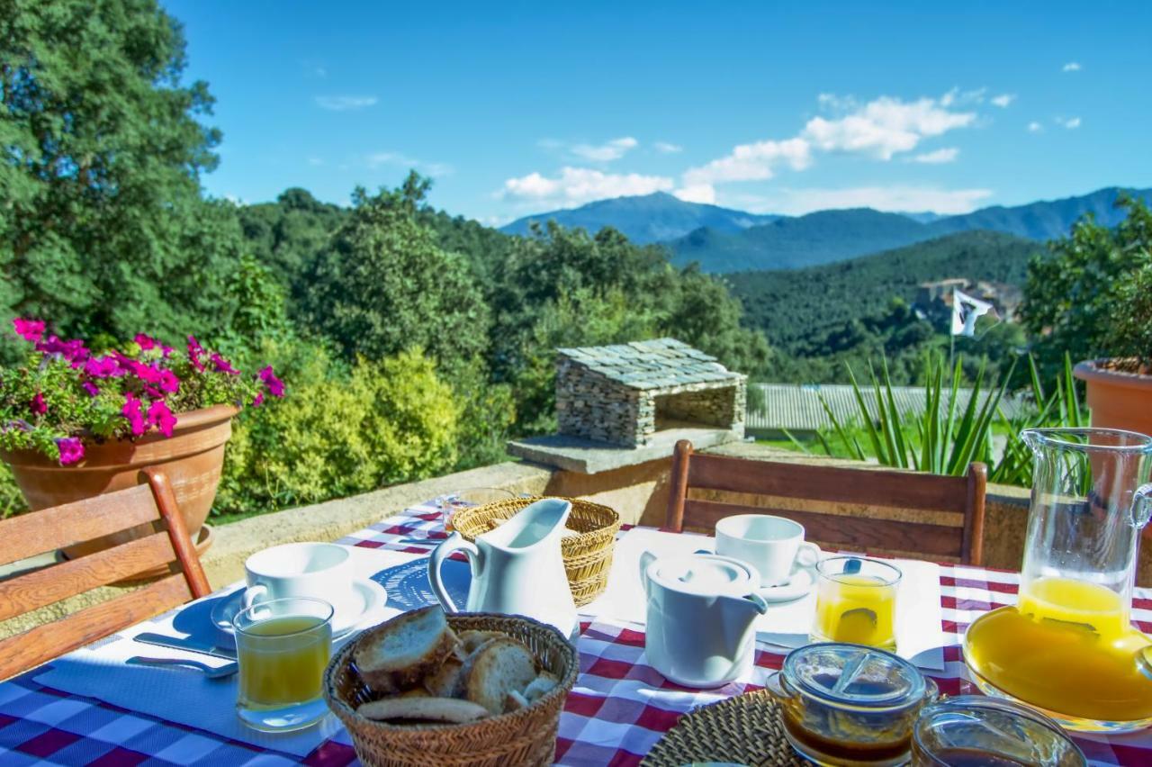 A Ghjuvellina Hotel Piedigriggio Екстериор снимка